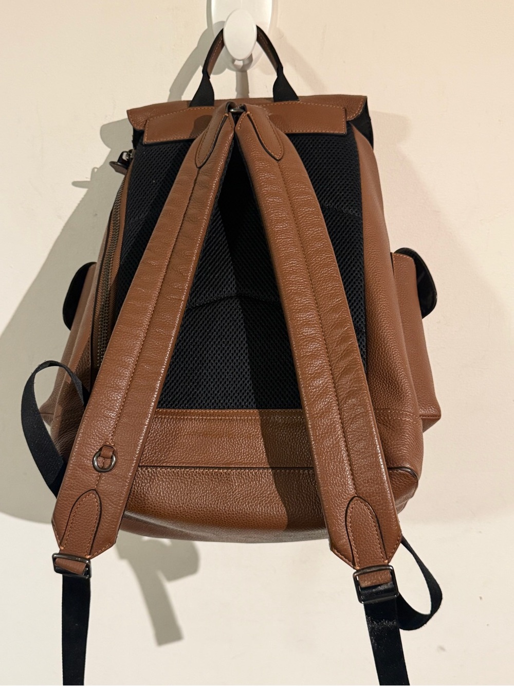 ❌SOLDOUT❌ Coach Leather Drawstring Backpack - Brown - Picture 2 of 12